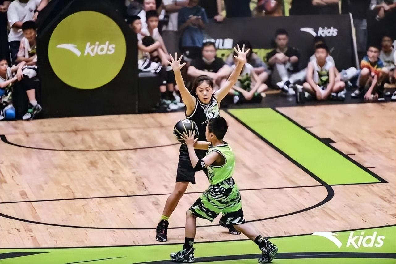 篮球半场3v3规则讲解_篮球讲解半场规则3v3视频_篮球半场3v3战术图解