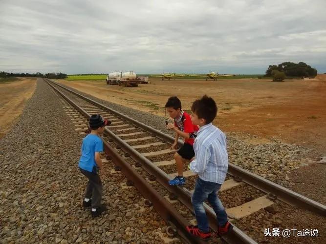 游泳冠军溺亡_游泳冠军晕倒_游泳失败视频